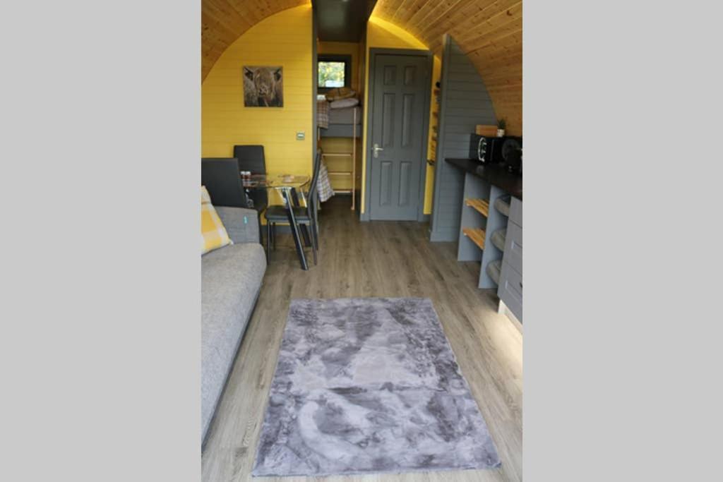 Glampods Glamping Pod - meet Highland Cows&Sheep Elgin Villa Buitenkant foto