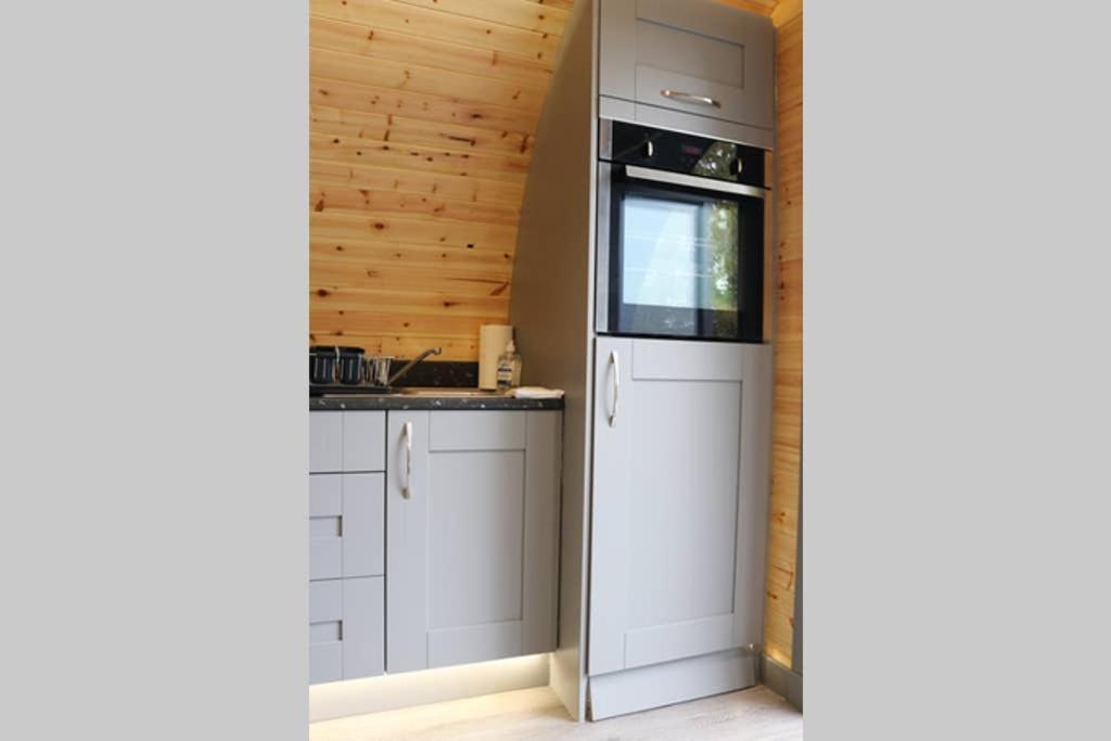 Glampods Glamping Pod - meet Highland Cows&Sheep Elgin Villa Buitenkant foto